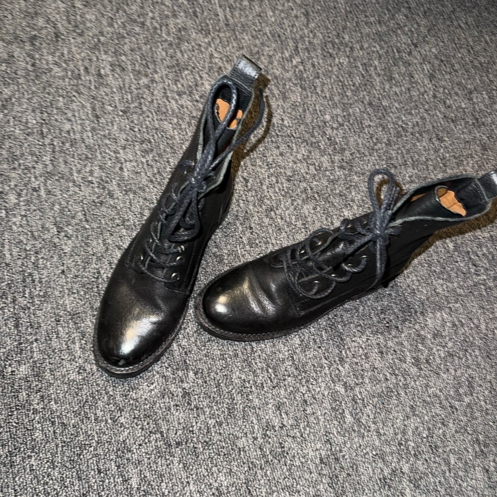 FRYE Veronica Flex Combat In Black Leather - Picture 4 of 7